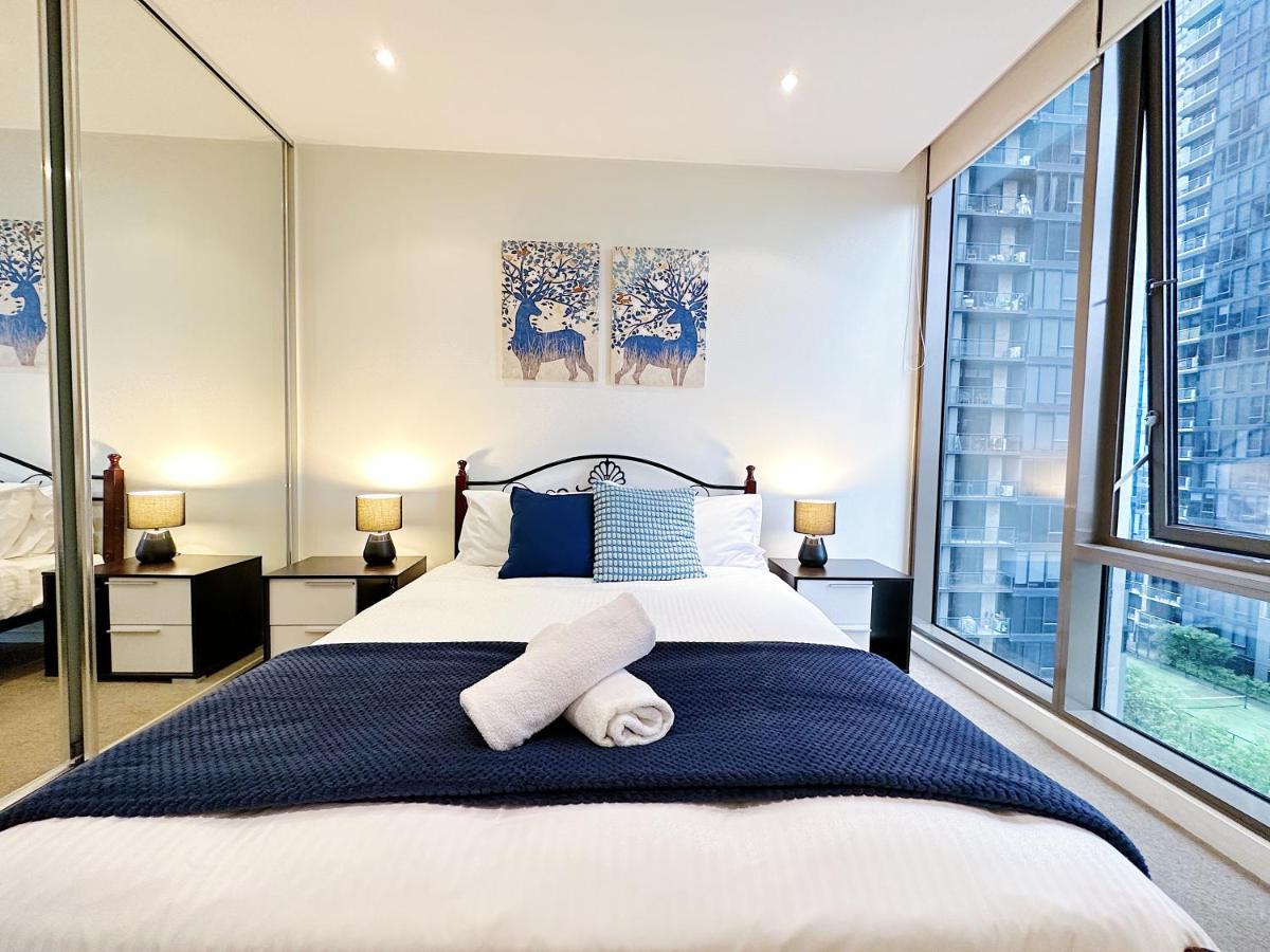 Southbank Stylish Epic Residences Near Crown Casino With Pool & Gym *